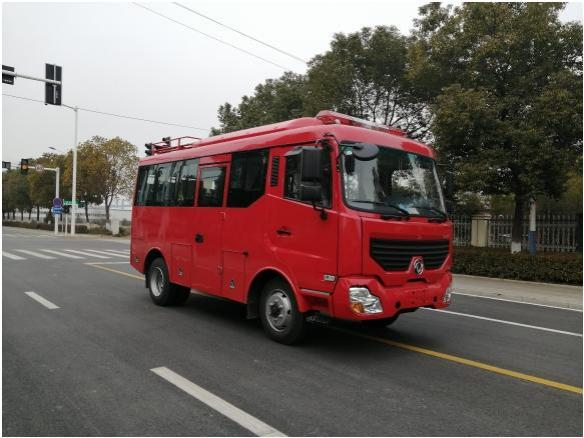 東風(fēng)四驅(qū)森林越野運(yùn)兵車(chē)